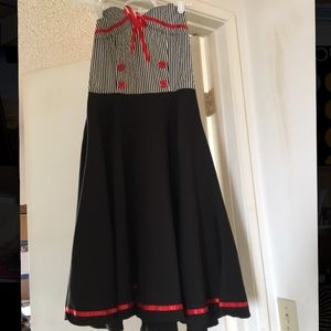 NWOT pin up halter dress size M